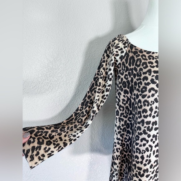 Macaron Animal Print Cold Shoulder Top - Picture 2 of 4